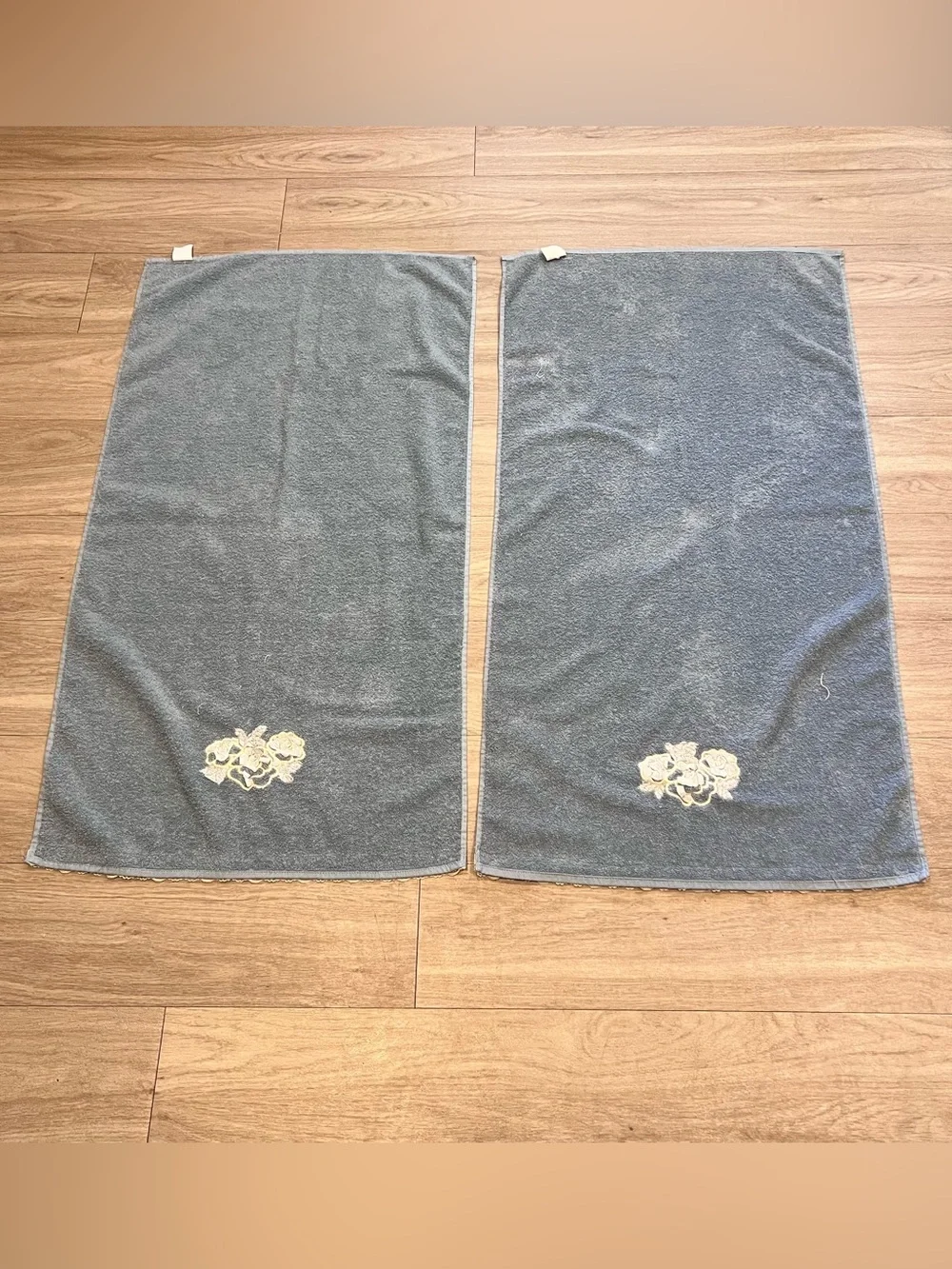 Vintage The Bathworks Blue Bath Towels Floral Applique Lace Trim Set
